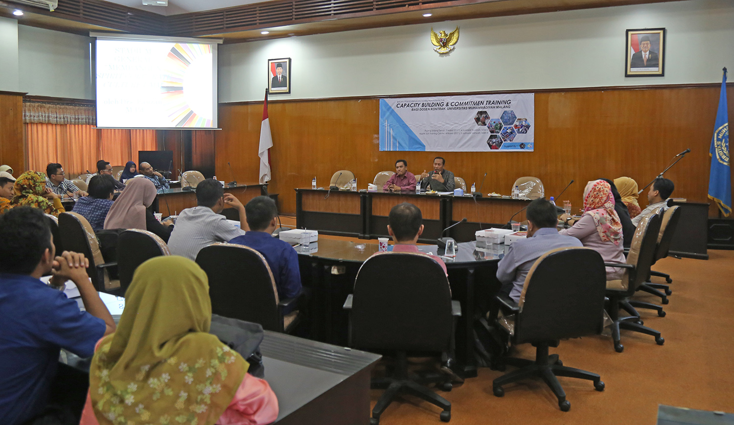 Rektor Universitas Muhammadiyah Malang saat memberikan materi terkait Capacity Building and